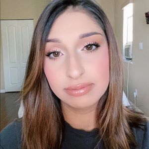 Meet your Posher, Huda